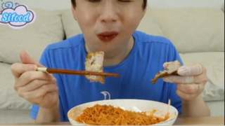 Mì trộn, kim chi, thịt heo nướng lò phần 4 #mukbang