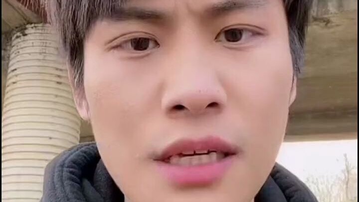 How did Big Yang catch the eye of Big Yang’s wife? Back then, she wouldn’t even give him a second gl