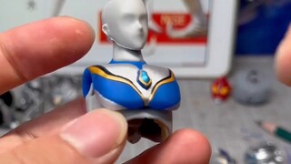 The process of self-modification of fake Dyna Ultraman