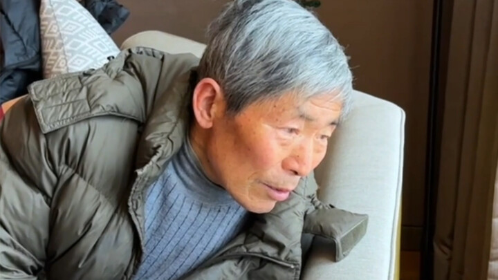 Các anh chị em ơi, tôi phá lệ rồi! Lần đầu đưa ông bà trải nghiệm cuộc sống của giới trẻ mà họ lại…?