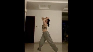 【练舞日常】BLACKPINK-Jennie最新练习室《Sad Girls Luv Money(Remix)》舞蹈速扒翻跳练习