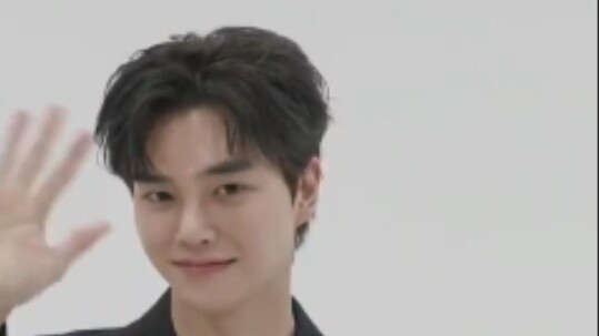 Bad news: 12.29 Devil Stops Better news: My CP will be on the same stage [Chinese subtitles] Song Ka