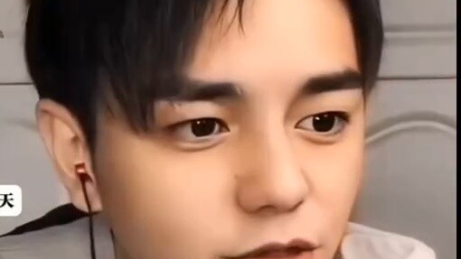 Các diễn viên mặc áo giáp nhớ lại phản ứng của họ khi họ biểu diễn trong các hiệu ứng đặc biệt