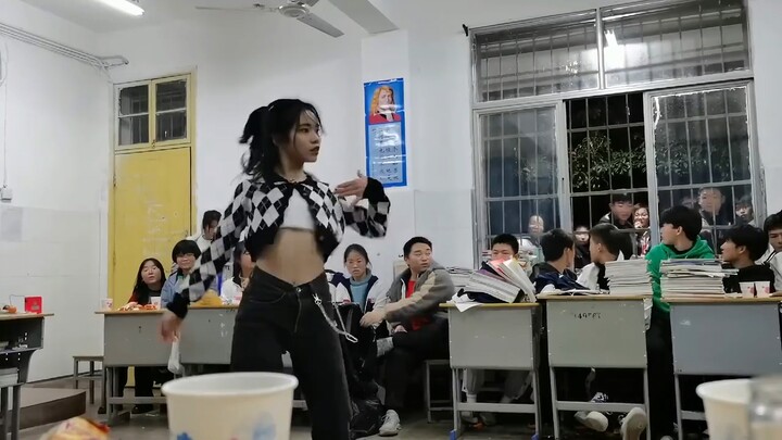 As soon as my deskmate starts dancing, the whole neighboring class crowds by the windows to watch!