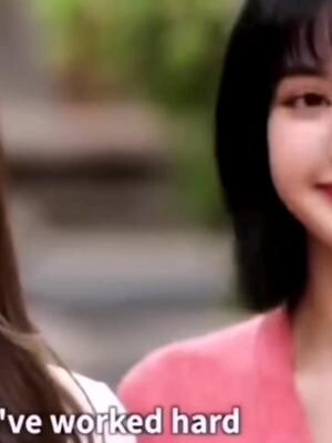 Rambut pendek juga cantik banget #konferensipersblackpink #lisarambutpendek