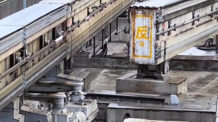 Quá trình chuyển ray mượt mà đầy cảm giác công nghệ của tàu điện ngầm Trùng Khánh