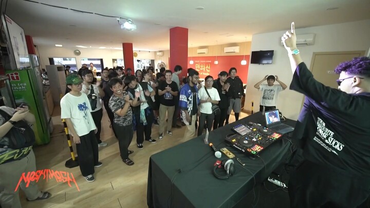 Anisong / jpop music but the dj played at noodle shop
