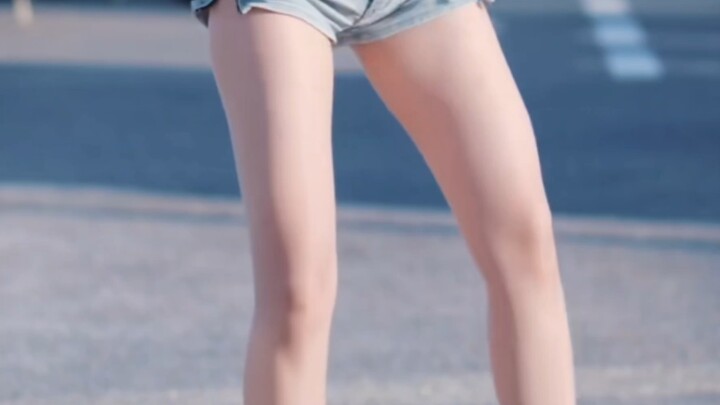 Bánh cá nhỏ, chọc tức, màn hình tràn viền 4K