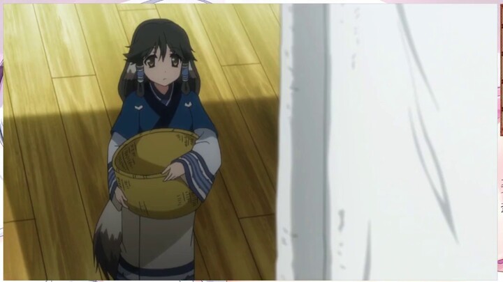 The cute little girl found out she wet the bed and was a little confused →_→
