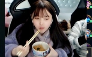 [Susu] Am I eating too much?