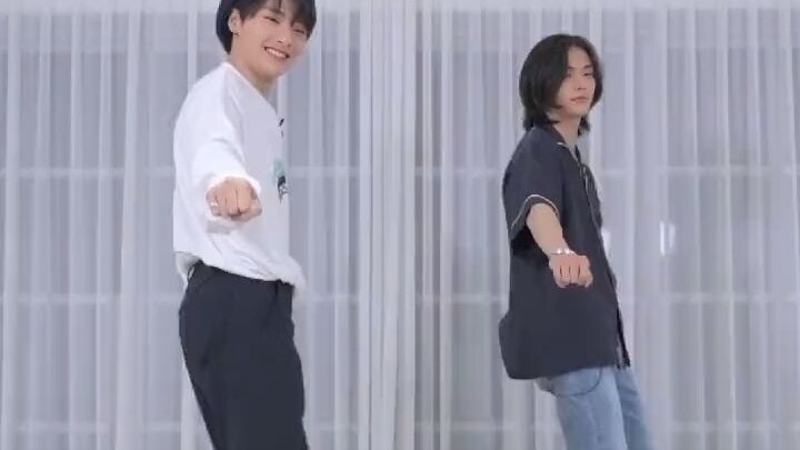 [Stray Kids] Hwang Hyun-jin and I.N perform "My House" by 2PM