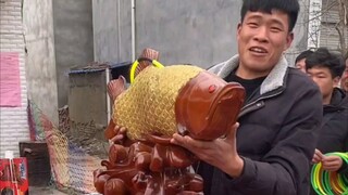 Mục đích của việc xoay một vòng chính là để giải phóng lực, nếu không xoay thì dễ bị bật ra, còn nếu