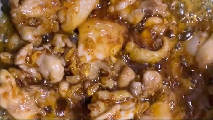 ไก่ผัดน้ำพริก