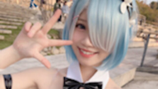 Bộ cosplay thỏ Rem đến Comic Expo và muốn chụp ảnh các cô gái nhưng lại quá bận để chụp ảnh bất kỳ a