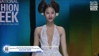 Á hậu Hoàng Thùy trình diễn xuất thần, catwalk trong Show diễn của NTK Hoàng Hải