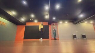 2020.03.12鬼鬼吴映洁跳舞片段