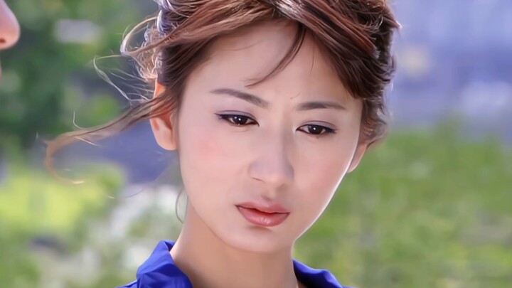 Her modern look also looks like the heroine from a novel