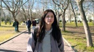 Raising Voices epsoide 1 [Sub Indo]