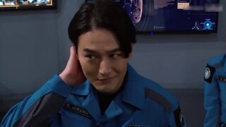 “พวกมึงพูดช้าๆ” [เบลเซอร์ อัลท์แมน บทที่ 7 ฉากเฮฮา]