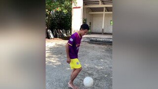 Lấy đà hay không cũng như nhau hehe bongda Soccer football thethao cliphai haihuoc thuanrom fyp foryou xuhuong