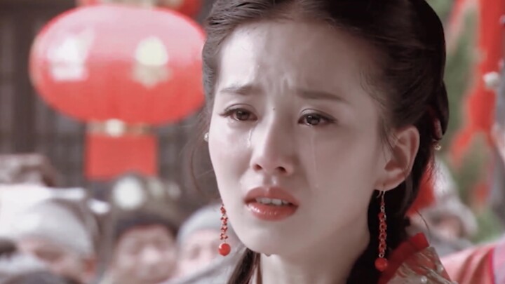 Có người chỉ cần khoác lên mình trang phục cổ trang là lập tức khiến mọi người phải trầm trồ!