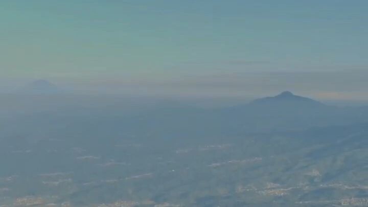mendaki gunung kembang