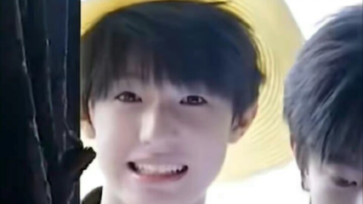 【จางเจ๋ออวี่】ไอดอลสายหมาในวงการบันเทิงจีนน่ารักกันขนาดนี้เลยเหรอ ขนนุ่มฟูเหมือนลูกเจี๊ยบ
