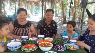 Gia Đình Được Thêm Bữa Cơm Ngon Khi Ngày Đầu Vịt Đẻ| TKQ & Family T622