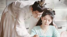 The young emperor and empress feel as if no one is around