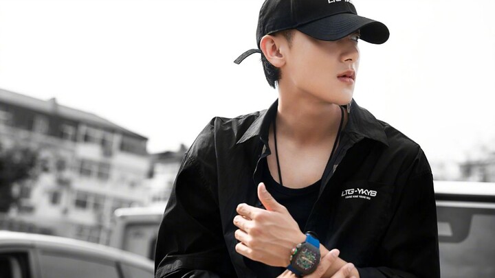 ที่แท้ดาราแอบส่งซิกให้เราเยอะขนาดนี้! ฮวาง จื่อเทาเตือนแฟนๆ ให้ห่างจากหนุ่มแคนาดา ขณะที่ลู่หานยิ้มขำ