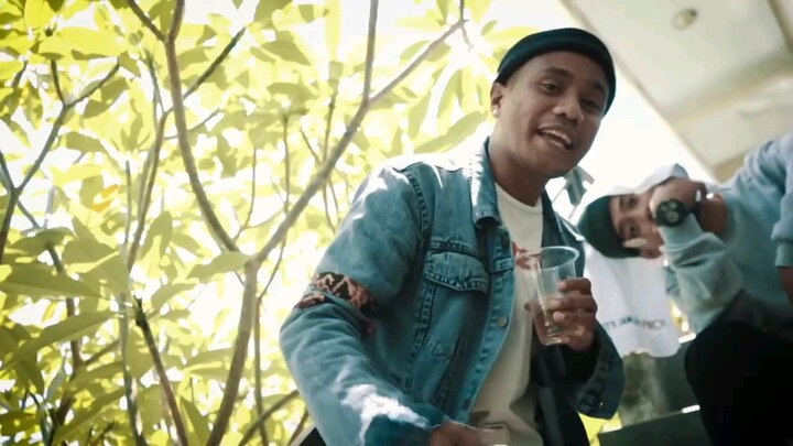 MukaRakat - Rompes -- Rombongan Pesta (Official Music Video).