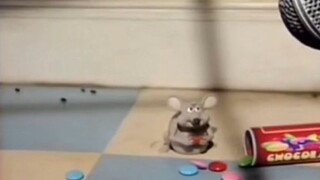 هي في عيد ميلادها مقابل أنا في عيد ميلادي