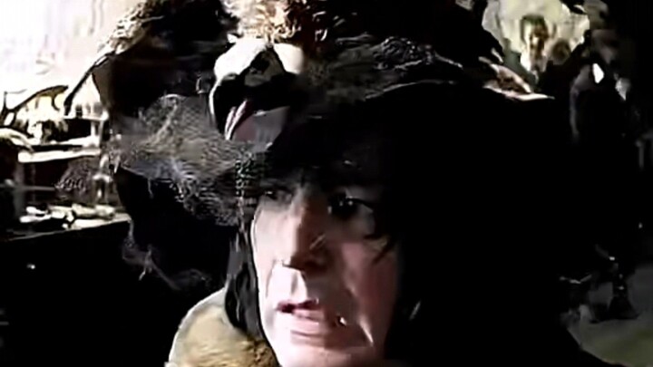 Severus Snape: Sao ta lại ở đây, đồ nhóc kia định làm gì vậy, cái thứ quái quỷ gì thế!
