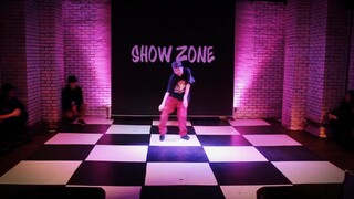 【Street Fighter Monika】Frenzied beat-matching—come check out sis's Judge Show performance from 2013;