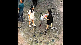 她只是接受了素质教育