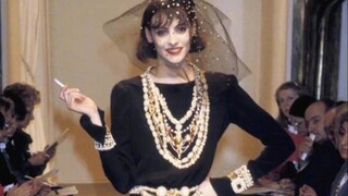 【Ines & Chanel】Seluruh tahun 1980-an berada di bawah sepatu hak tingginya, dia membuat CHANEL terban