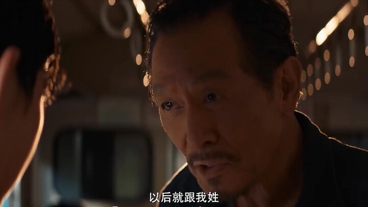 从小就胆大心细的小男孩，长大了那不得比老默还狠