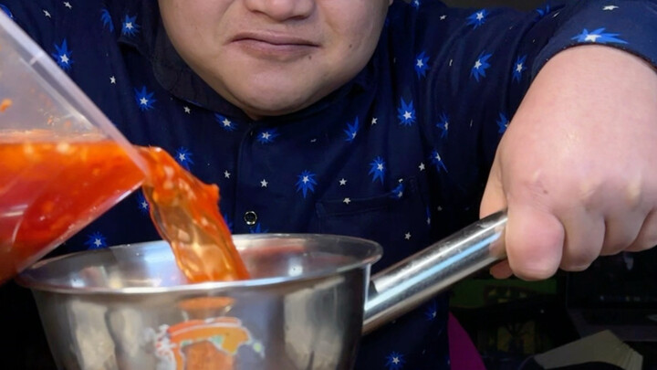 Perlu alasan untuk makan pangsit?