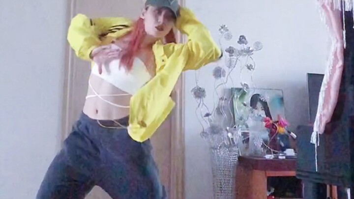 Lisa's latest dance is the fastest and most authentic cover