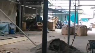 什么都觉得尴尬的话 你会错过很多美好