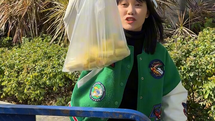 Is your bestie like this? Do you want a bestie just like that?