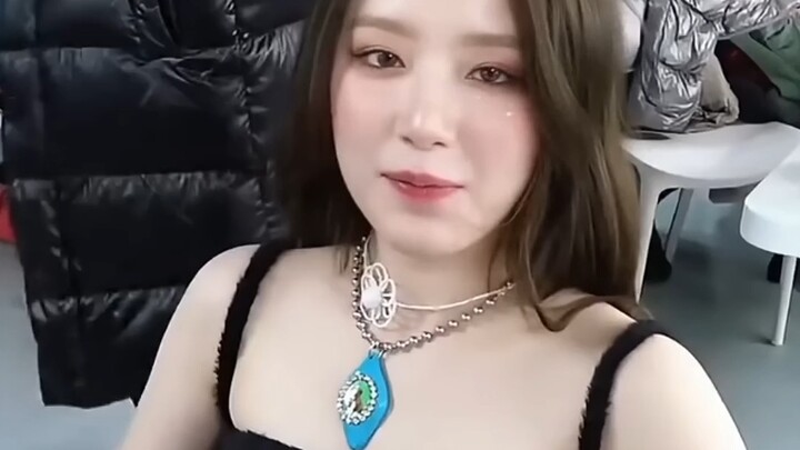 Diệp Thư Hoa: Bỏ chạy rồi mọi người ơi