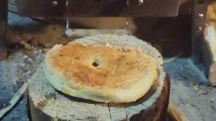 Post-apocalyptic Cuisine: Brick-like Flatbread