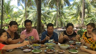 Sườn Non Ram Mặn Ăn Kèm Canh Khổ Qua Dưa Mắm Bữa Cơm Ngon Sau Một Ngày Thu Hoạch |TKQ & Family T1018