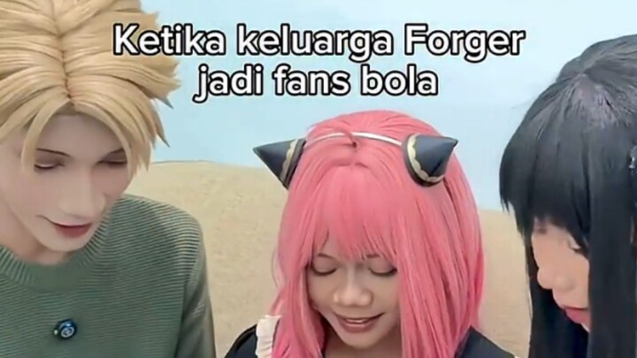 COSPLAY ANIME TAPI SUKA BOLA