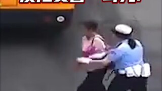 Tidak menghormati peraturan lalu lintas, bahkan membuat keributan tanpa alasan, akhirnya sangat memu