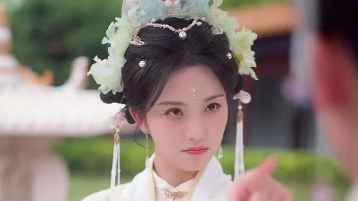 Kaisar Baca Pikiran, Cinta Tumbuh