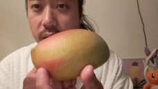 ASMR EATING SOUNDS - MANGO (5)