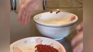 “ดื่มแล้วมีพลังวิเศษ”