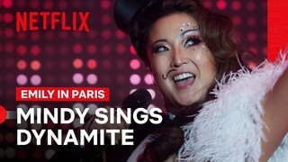 Mindy Sings BTS' Dynamite 🧨 | Emily in Paris | Netflix Philippines